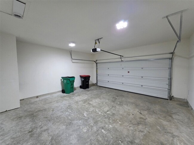 Building Photo - 5903 Grantgrala Dr