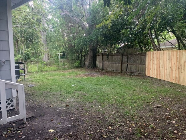 Building Photo - Remodeled Bungalow Ready to Rent $1425