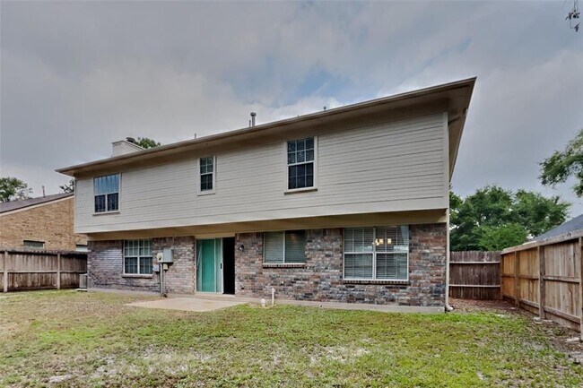 Building Photo - 1031 Cascade Creek Dr