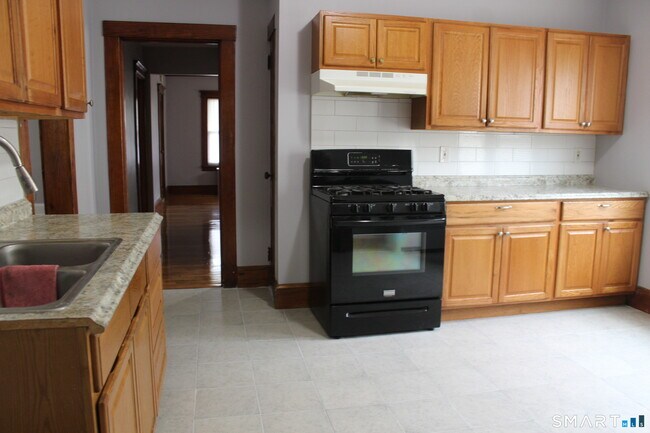 Building Photo - 45 Grandview Terrace