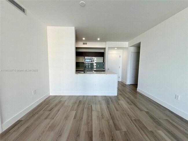 Building Photo - 550 Okeechobee Blvd