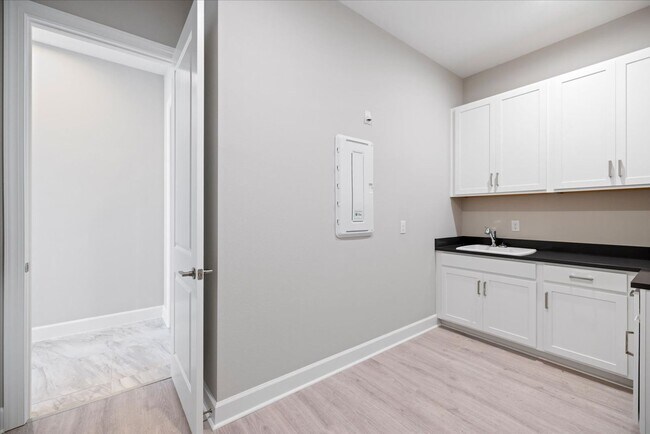 Building Photo - Marvelous BRAND NEW 3bd/3bth With Lake Views in Esplanade At Artisan Lakes In Palmetto!!!