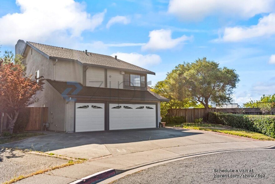 Primary Photo - 3700 Hidden Springs Ct