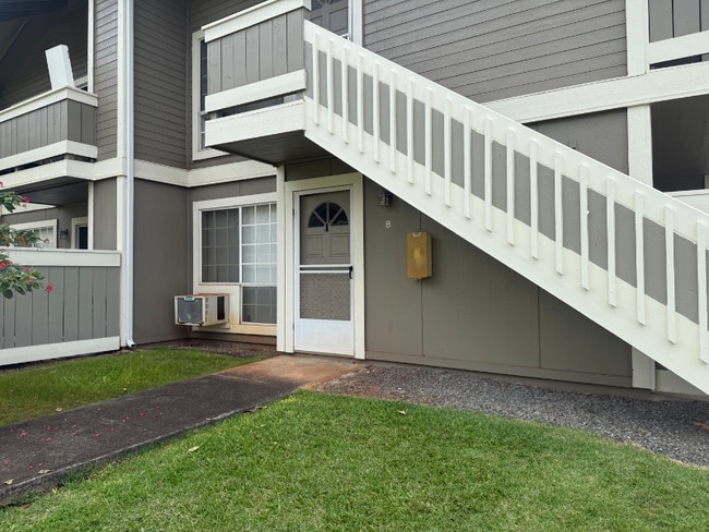 Building Photo - 94-1419-1419 Polani St