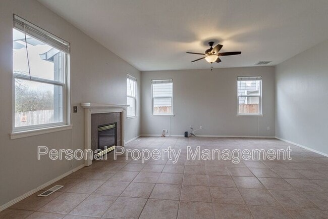 Building Photo - 2014 SW 11th St