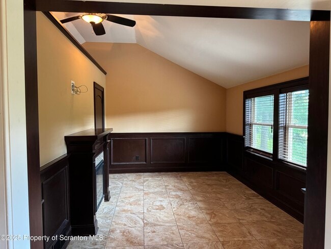 Building Photo - 131 Ball Pond Rd