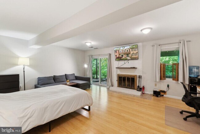 Building Photo - 11545 Pine Cone Ct