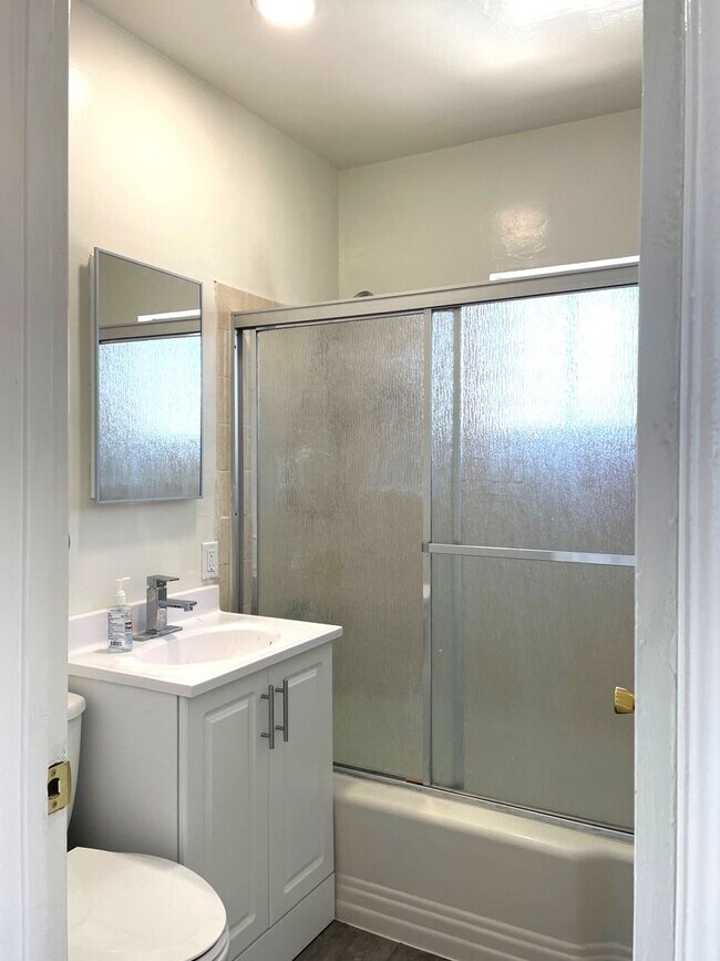 Building Photo - 467