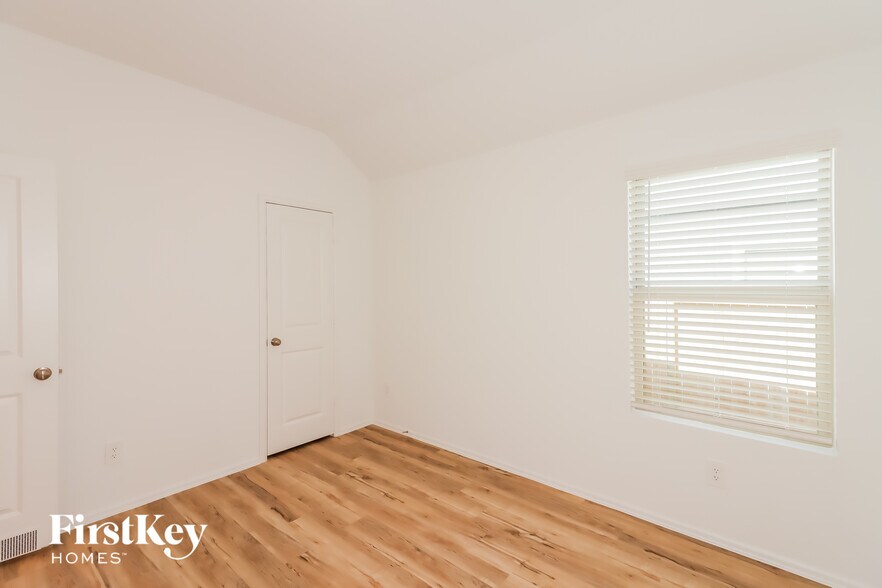 Building Photo - 22092 Juniper Crossing Dr