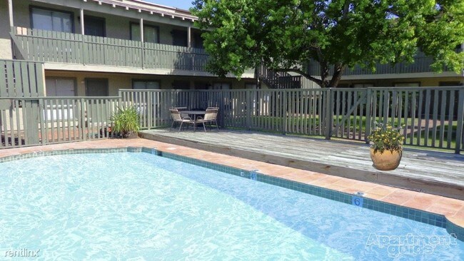 Building Photo - 4022 Montego Dr