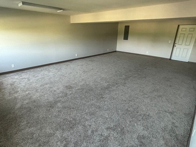 Building Photo - Ogden Triplex