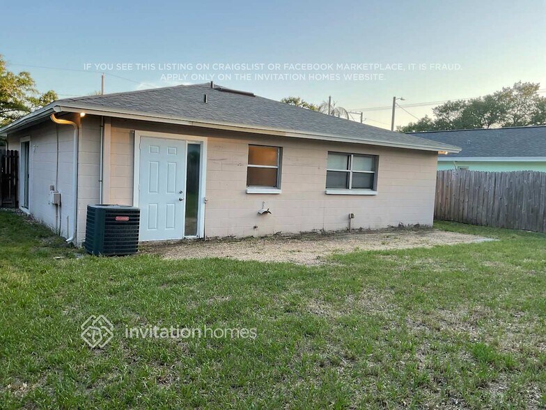Building Photo - 4604 E Temple Heights Rd