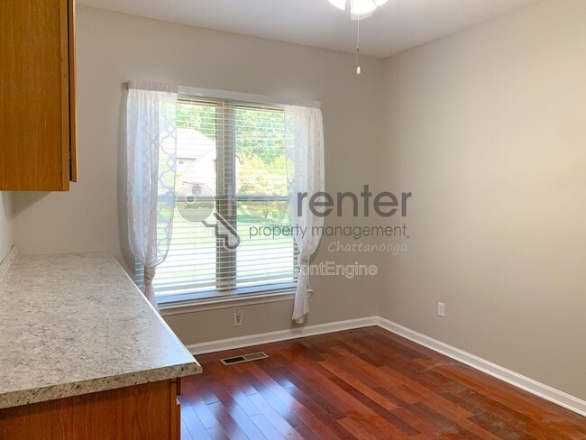 Building Photo - 7716 Royal Harbour Cir