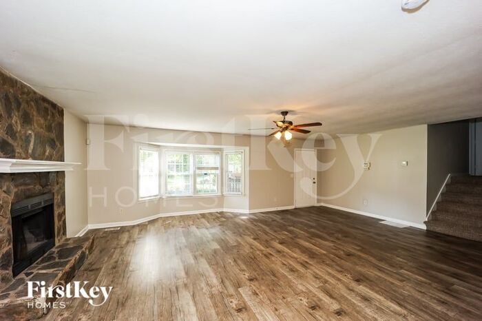 Building Photo - 420 Freestone Dr