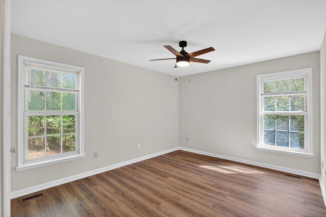 Building Photo - 15980 Crowfoot Ct