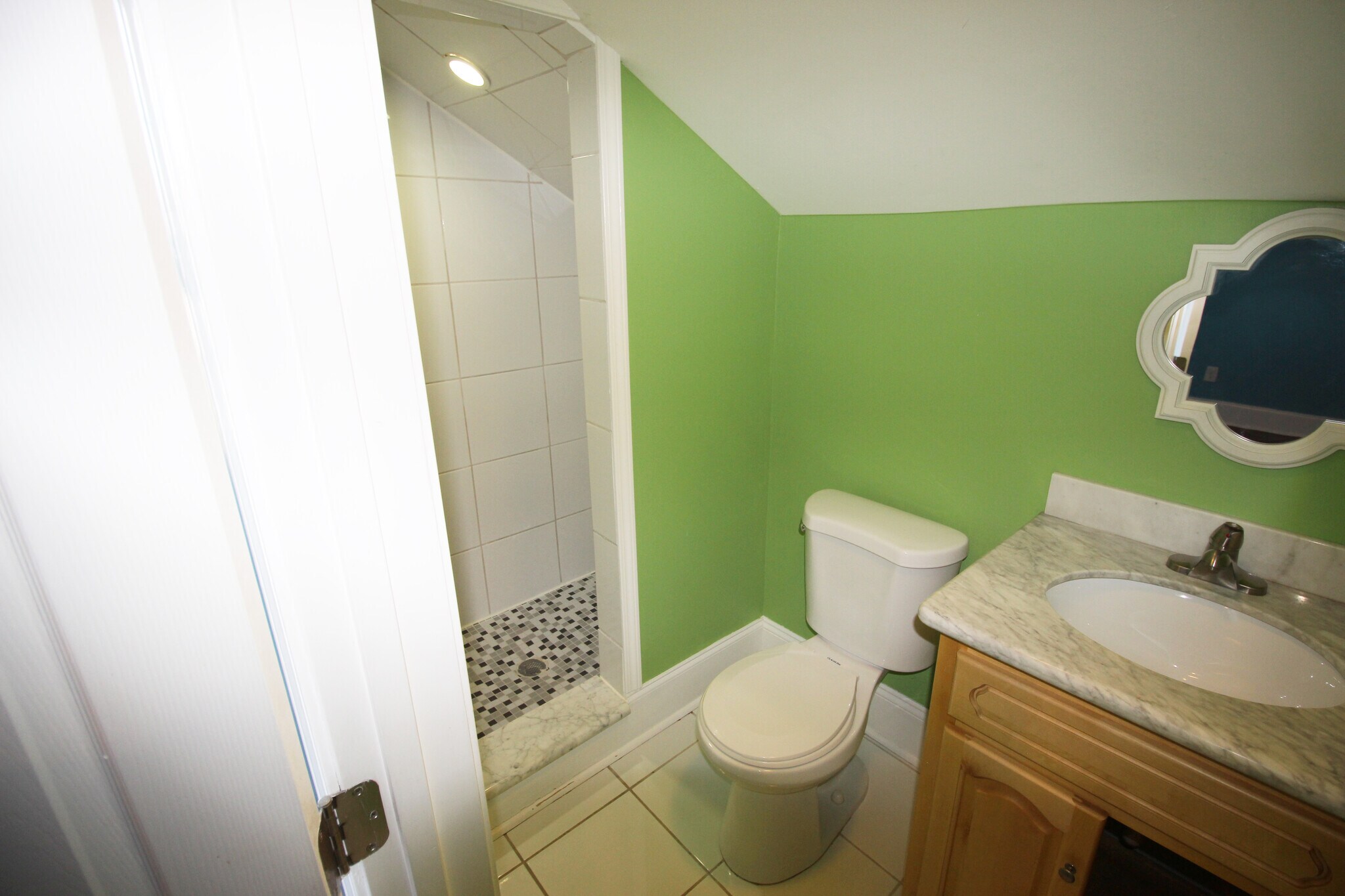 Building Photo - 3033 Toledano St