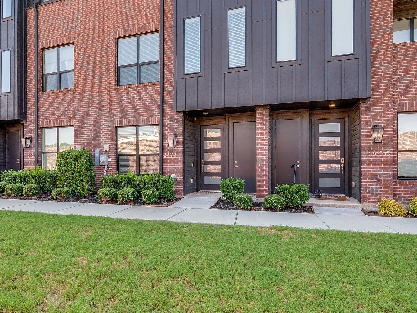Building Photo - 2802 Addison Park Ln
