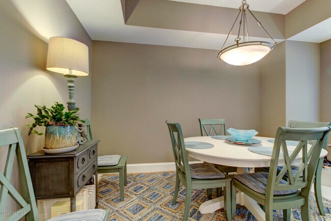 Building Photo - 510 Glenwood Ave