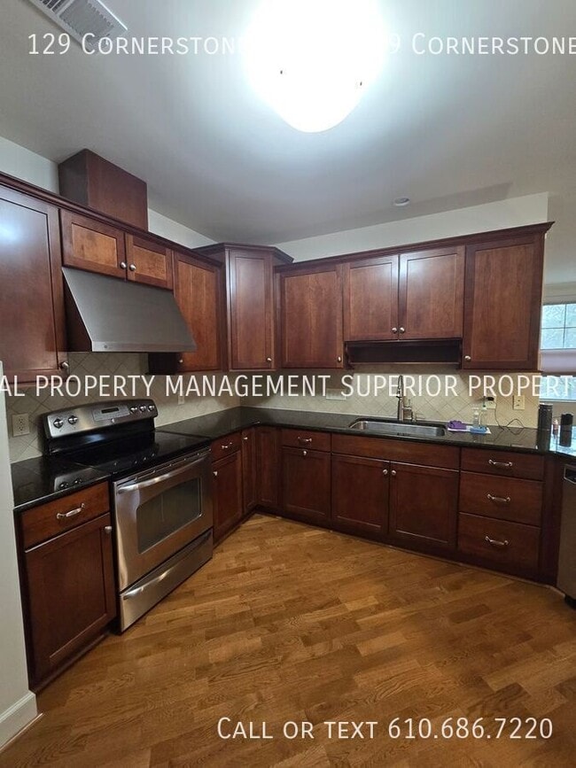 Building Photo - 129 Cornerstone Dr