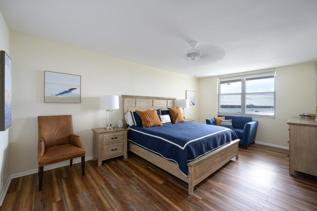 Building Photo - 2600 N Flagler Dr