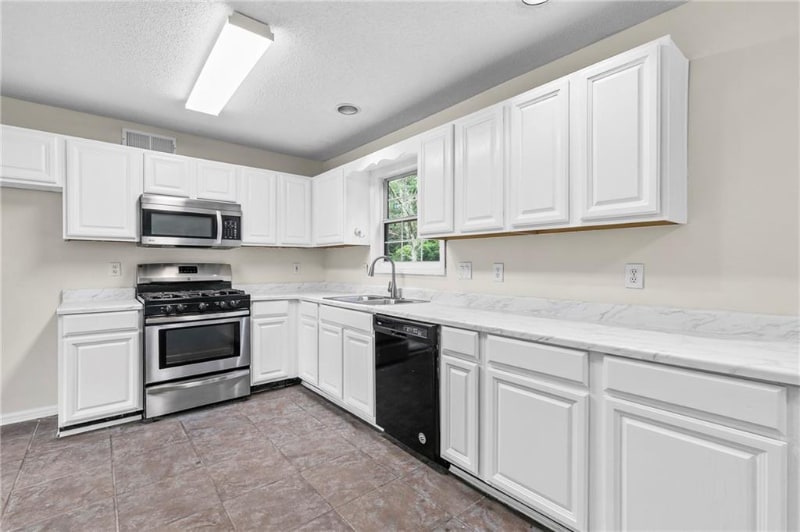 Building Photo - 405 Mt Vernon Ct