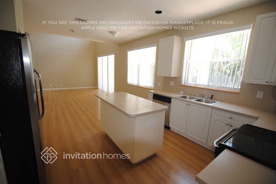Building Photo - 3915 Hawks Ct