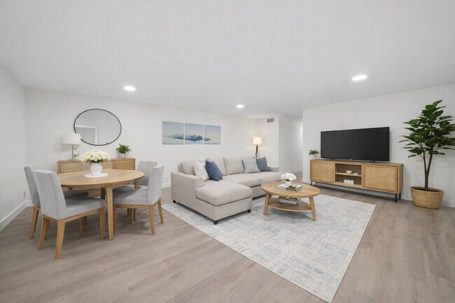 Building Photo - 3037 W Lexington St