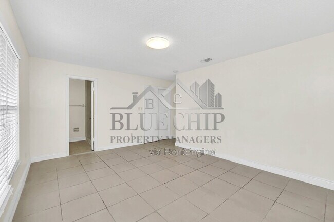 Building Photo - 5322 Jade St