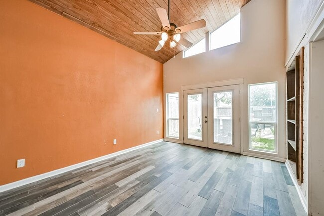 Building Photo - 16031 Birch Vale Dr