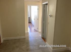 Building Photo - 1137 Commonwealth Ave