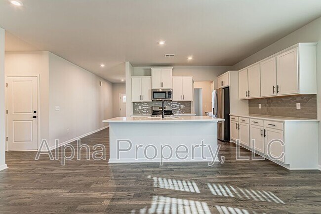 Building Photo - 131 Battery Creek Dr