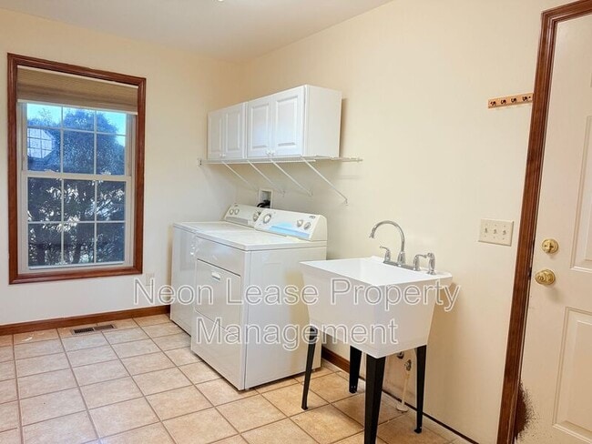 Building Photo - 20419 Spangler Dr