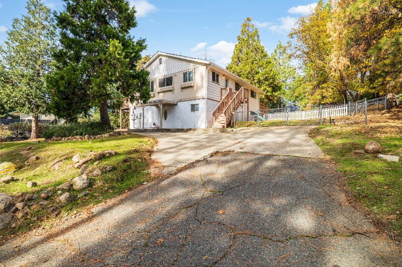 Building Photo - 6273 Dolly Varden Ln