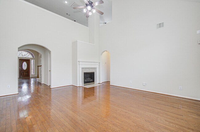 Building Photo - 6110 Barkermist Ln
