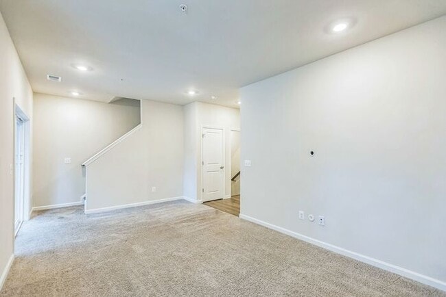 Building Photo - 9582 Killenney Pl