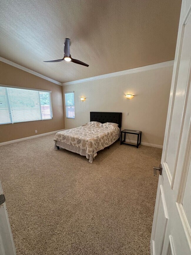 Building Photo - Single Story 3 Bedrooms in Temeku Hills