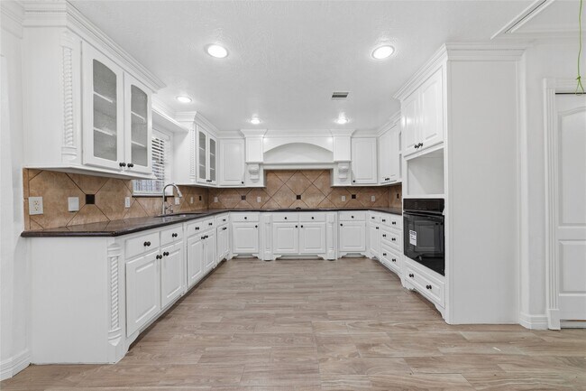 Building Photo - 11311 Hazen St
