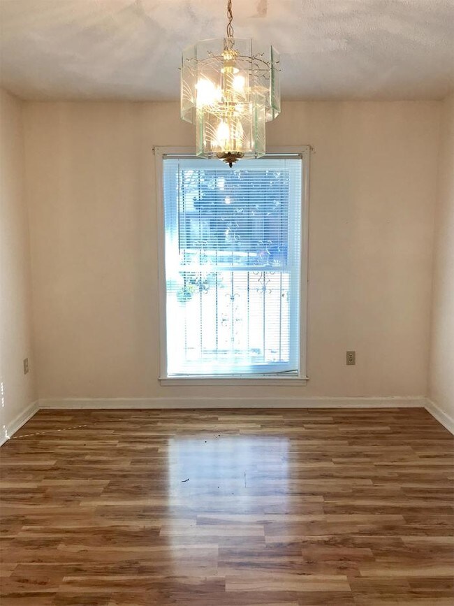 Building Photo - Available For Immediate Move In 38118