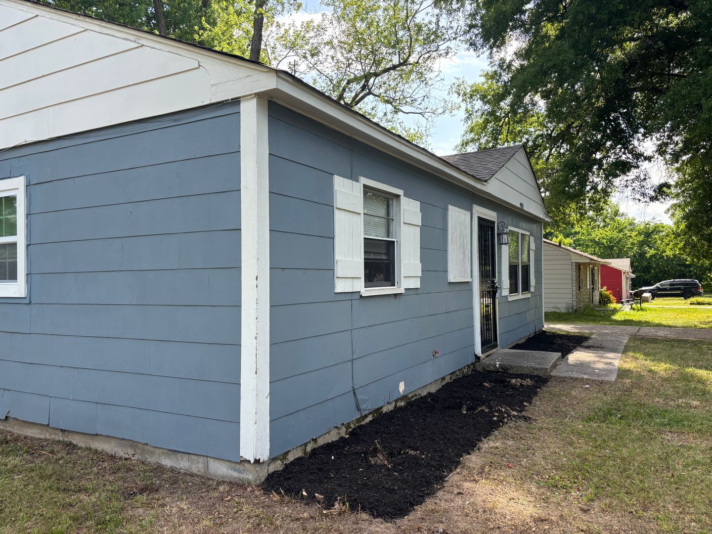 Building Photo - 901 Restbrook Ave