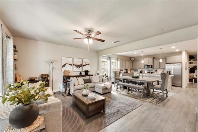 Building Photo - 15809 Culford Ln