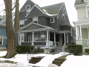 Building Photo - 39 Rutgers St