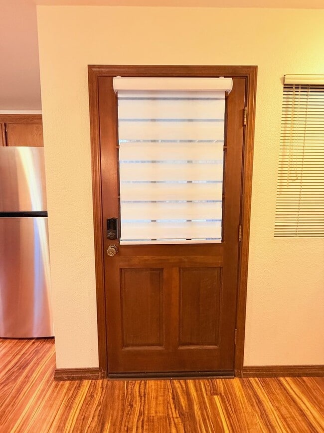 Building Photo - Great Single-Level Cayucos Apartment with One Car Parking Space