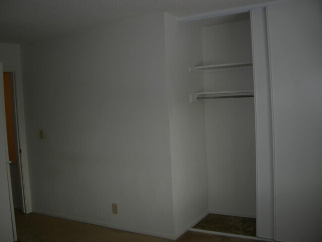 Building Photo - 310 Tradewinds Dr