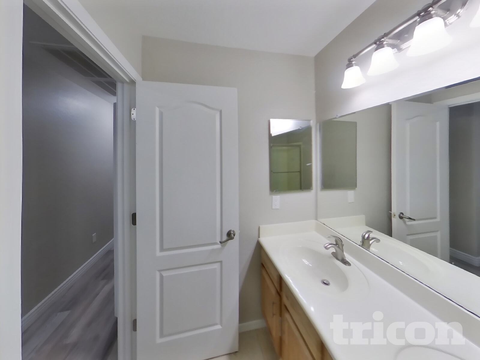 Building Photo - 10733 W Taft St