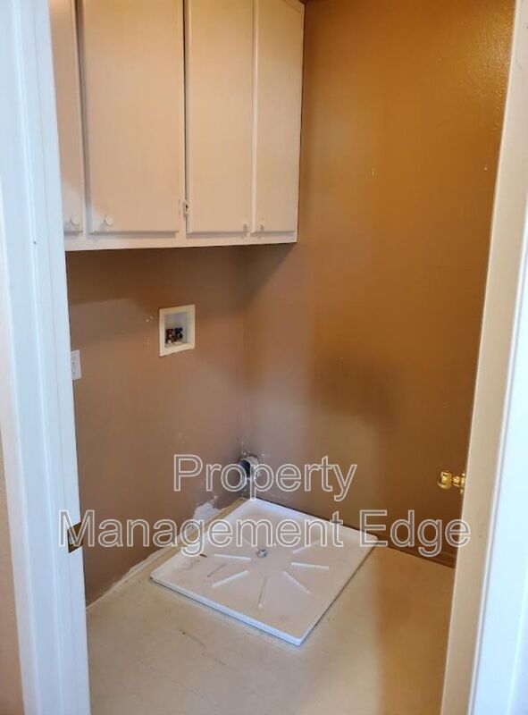 Building Photo - 41283 Ashton Cir