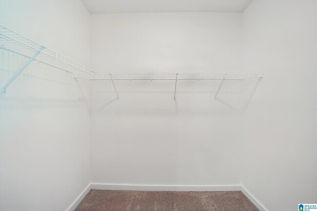 Building Photo - 439 Troubadour Ln