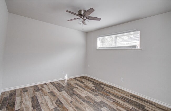 Building Photo - 5507 Braesvalley Dr