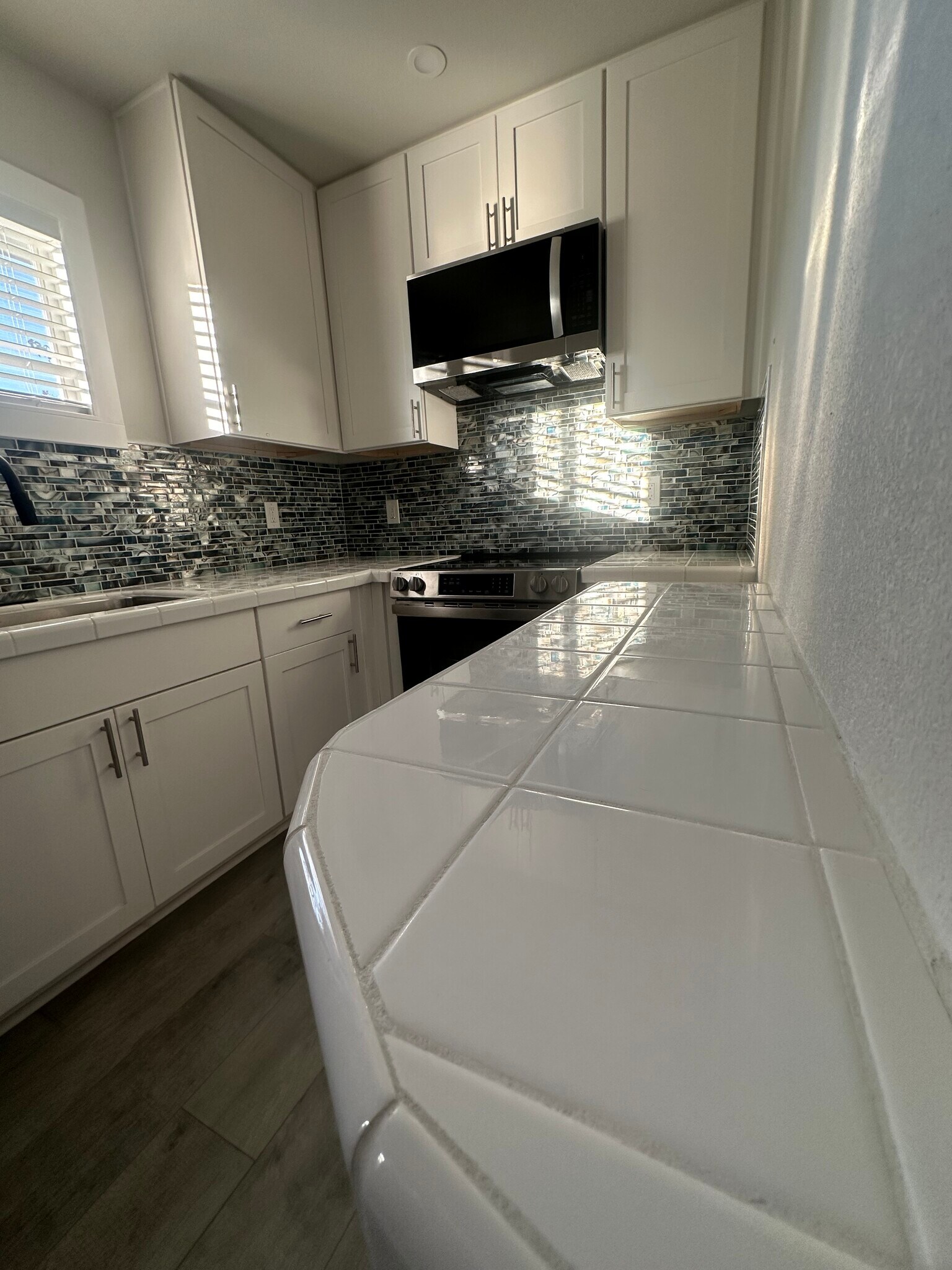 Building Photo - 2038 Bronson Way