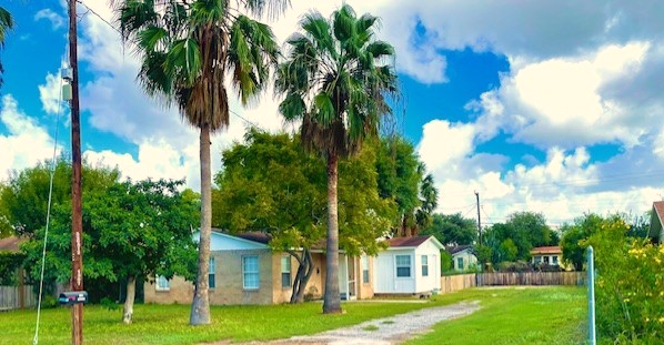 Main House - 700 Nyssa Ave