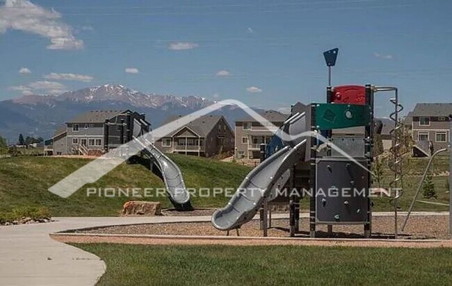 Building Photo - 6684 Thicket Pass Ln